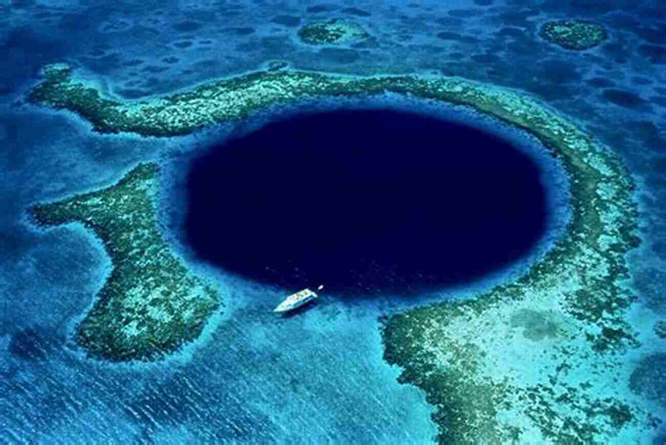 Bachelors Exploring The Great Blue Hole In Belize A Bachelor S Guide To Central America: Seduce Exotic Latinas While You Travel Through Paradise