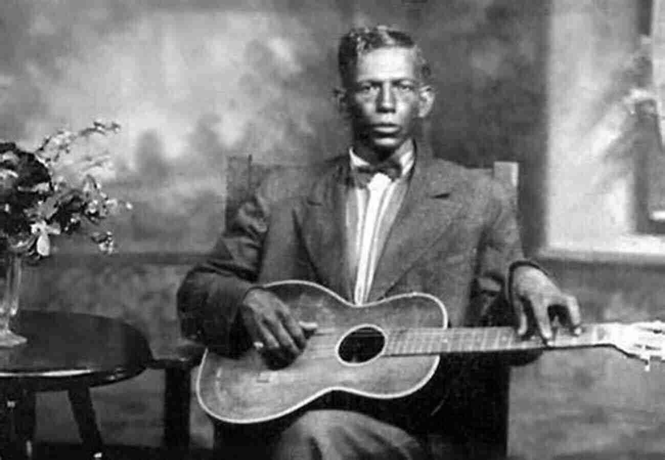 Charley Patton, One Of The First Blues Guitarists Early Blues: The First Stars Of Blues Guitar