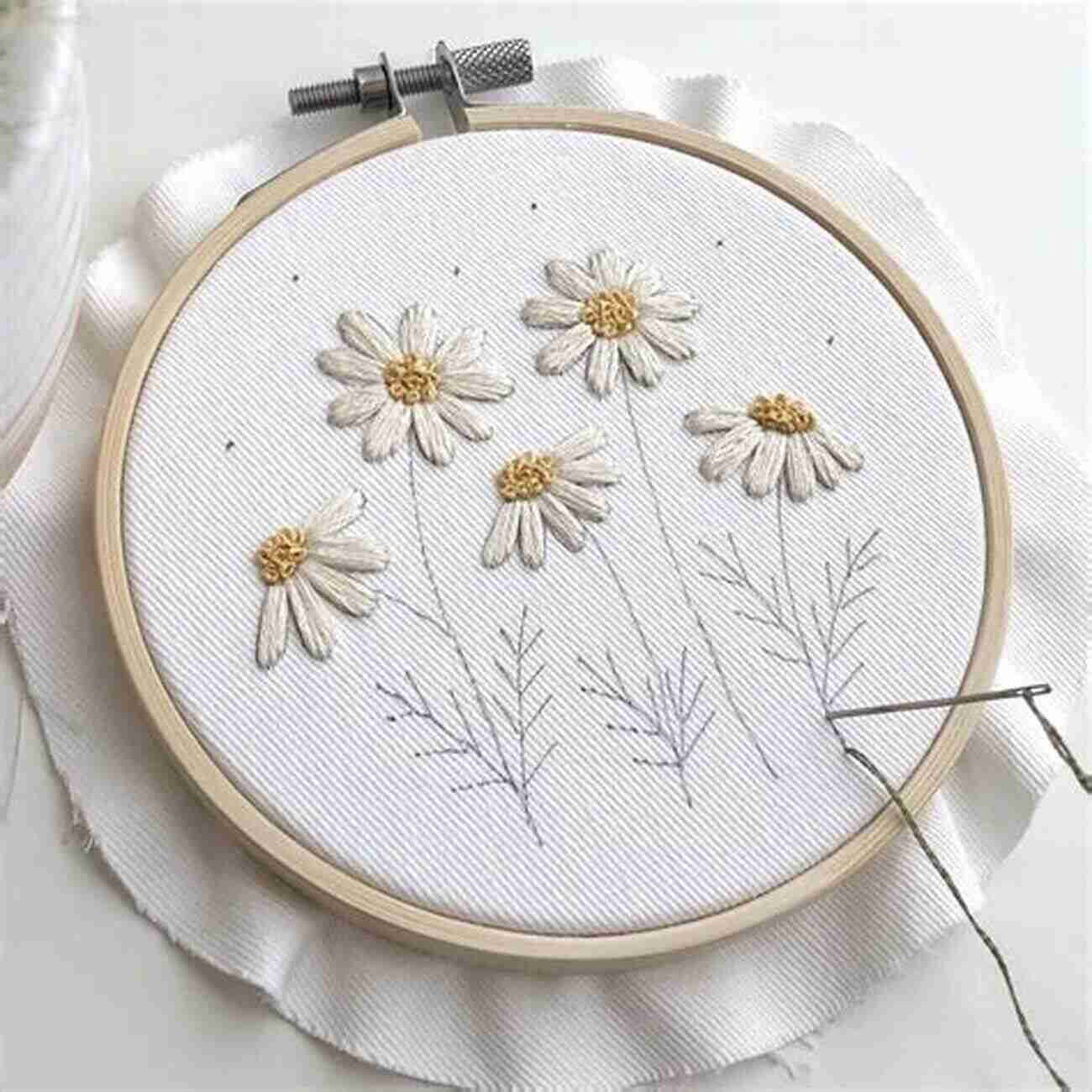 Delicate Floral Botanical Embroidery Designs Botanical Embroidery: 25 Designs To Mix Match: 4 Elegant Projects