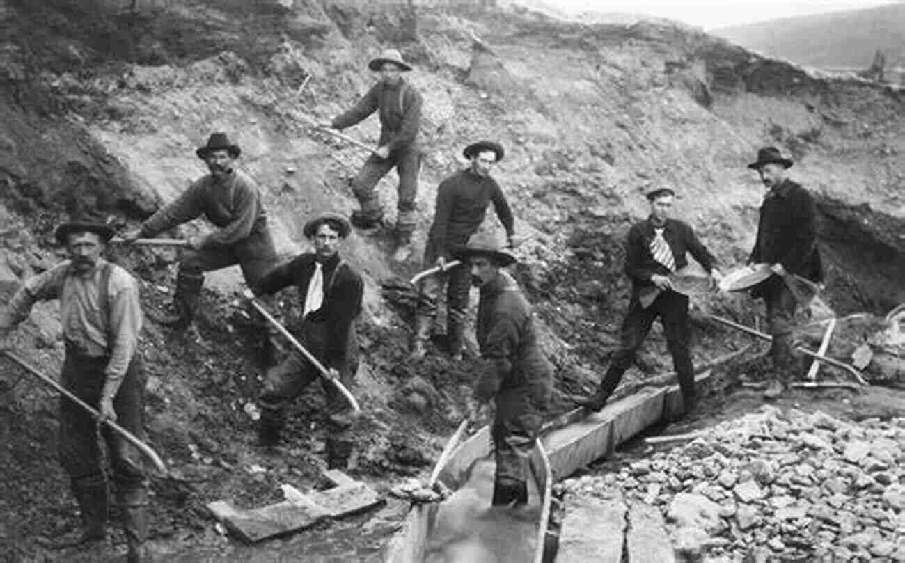 Gold Miners Digging For Gold To The Gold Coast For Gold A Personal Narrative In Two Volumes Volume I