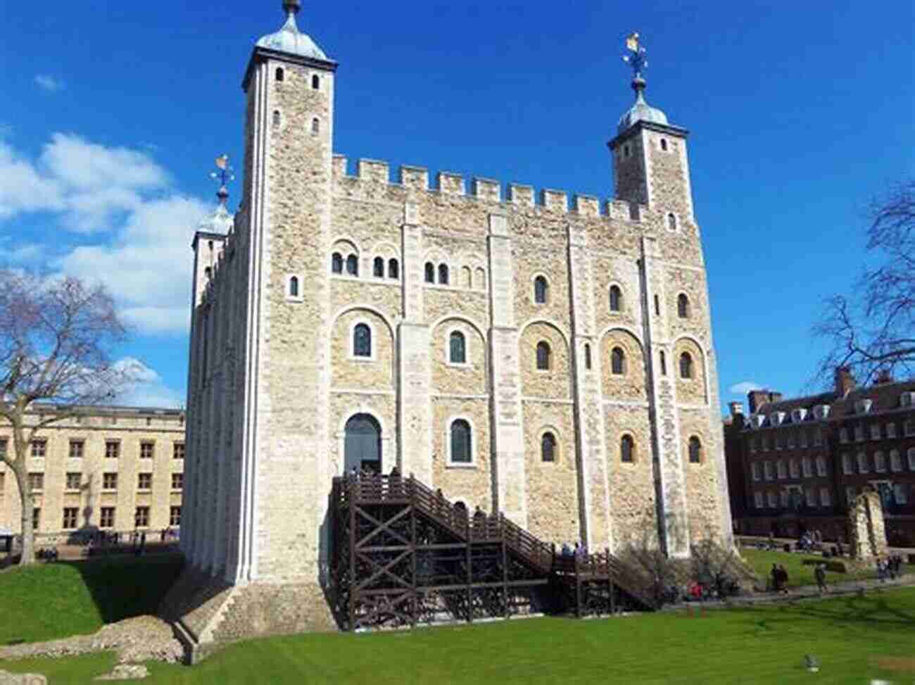 The Tower Of London The Folklore Haunted Locations Guide: Massachusetts (The Folklore Haunted Locations Guide: USA)