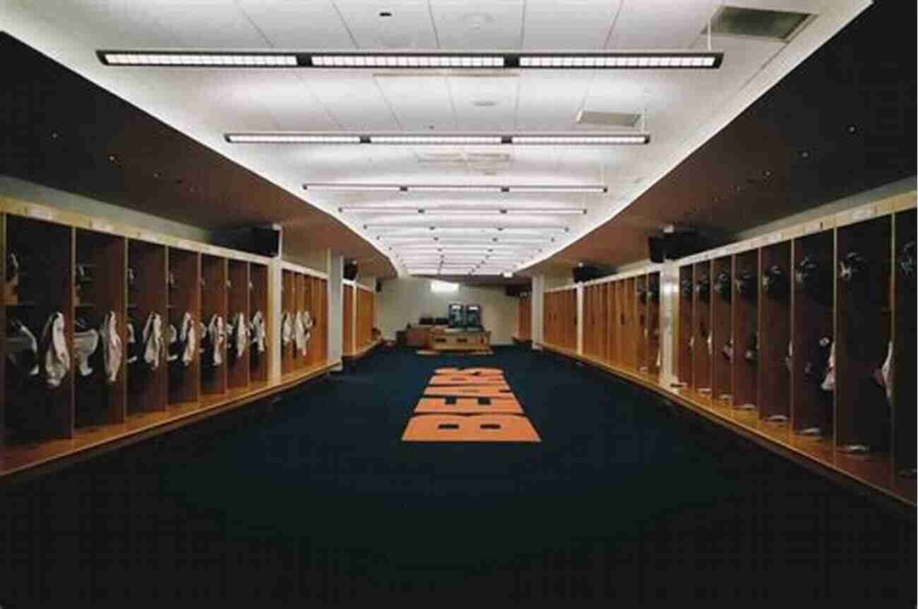 The Legendary Chicago Bears Locker Room, A Symbol Of Dedication And Greatness If These Walls Could Talk: Chicago Bears: Stories From The Chicago Bears Sideline Locker Room And Press Box